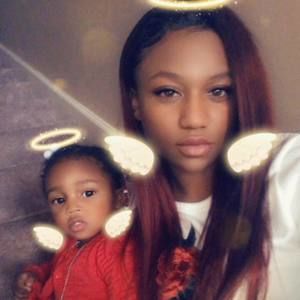 Meet your Posher, Dana